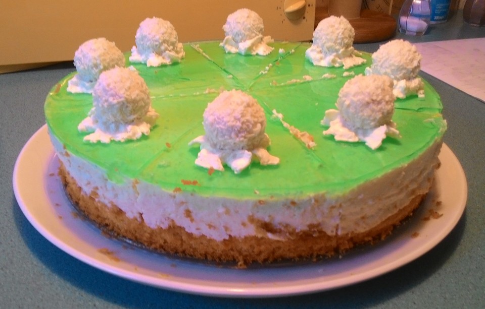 Waldmeister-Kokos Torte von FlowerBomb | Chefkoch.de