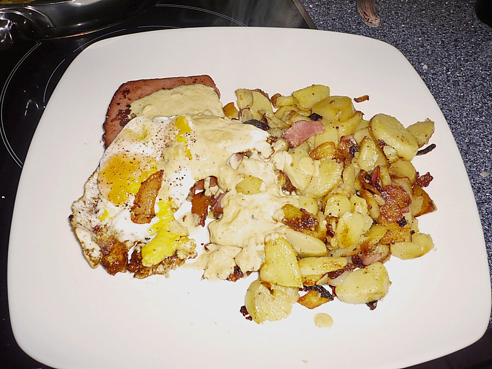 Bratkartoffeln mit Leberkäse und Salat von deutschy | Chefkoch.de