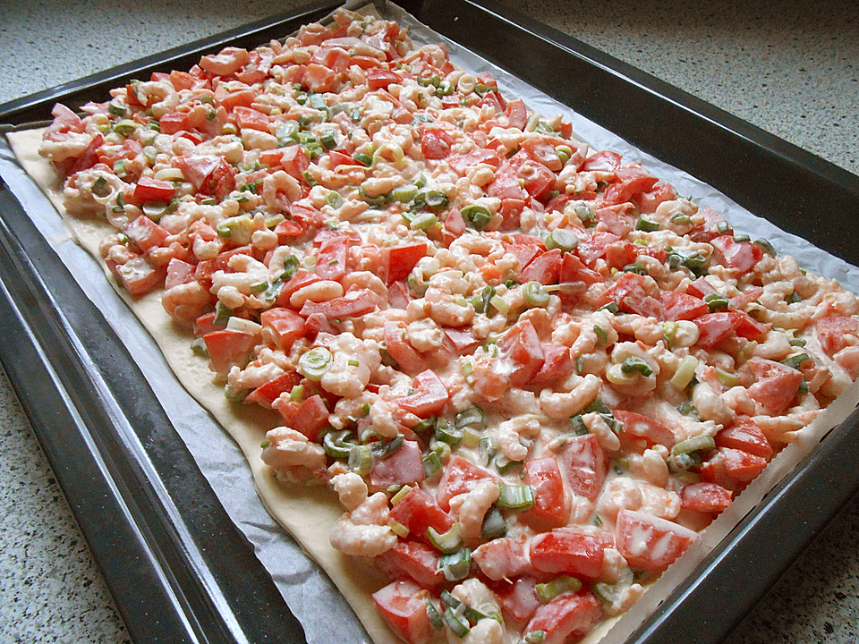 Flammkuchen mit Krabben und Tomaten von -Birte- | Chefkoch.de