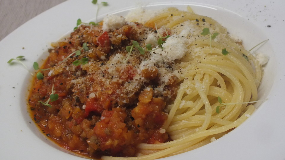 Bolognese mit Paprika von schaech001 | Chefkoch.de
