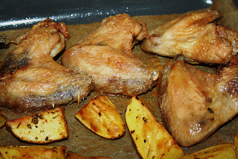 Hähnchenflügel mit dicker süßer Sojasauce von BBQ-Queen | Chefkoch.de