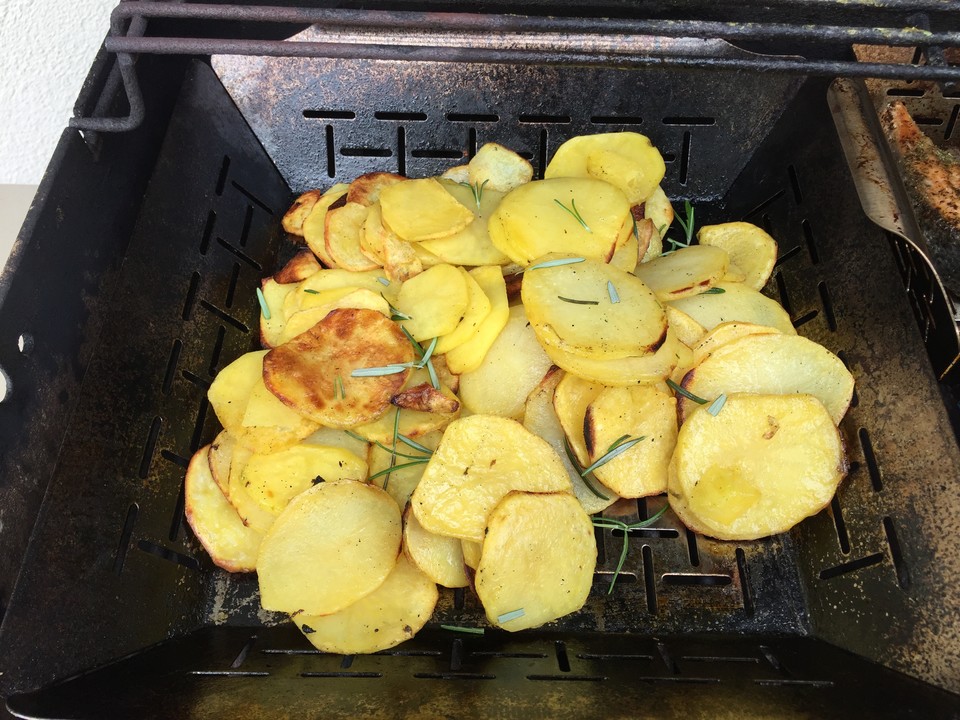 Bratkartoffeln aus rohen Kartoffeln von blondesDornröschen | Chefkoch.de