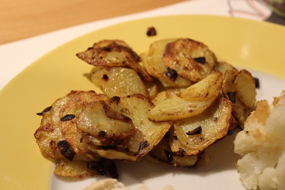Bratkartoffeln aus rohen Kartoffeln von blondesDornröschen | Chefkoch.de