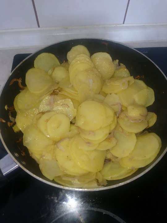 Bratkartoffeln aus rohen Kartoffeln von blondesDornröschen | Chefkoch.de