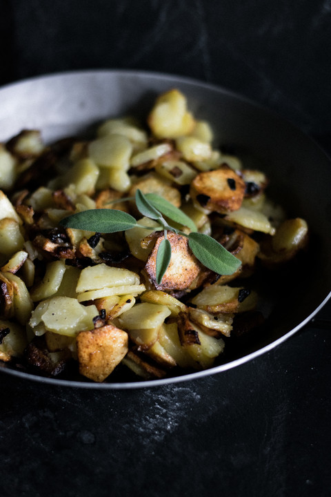 Bratkartoffeln aus rohen Kartoffeln von blondesDornröschen | Chefkoch.de