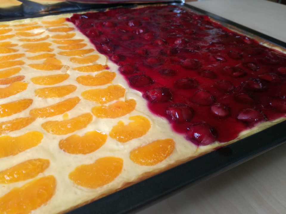 Kirsch - Schmand - Blechkuchen von Sonnenblume21 | Chefkoch.de