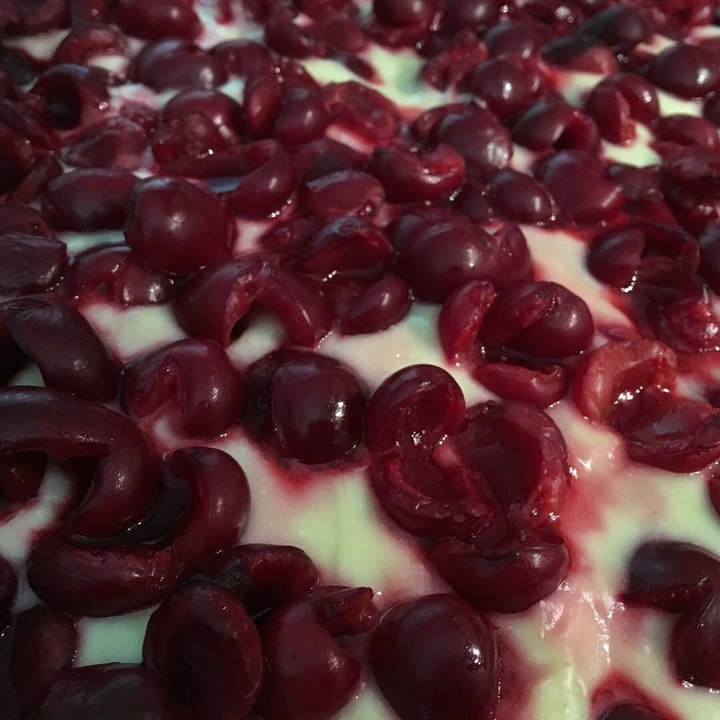 Kirsch - Schmand - Blechkuchen von Sonnenblume21 | Chefkoch.de