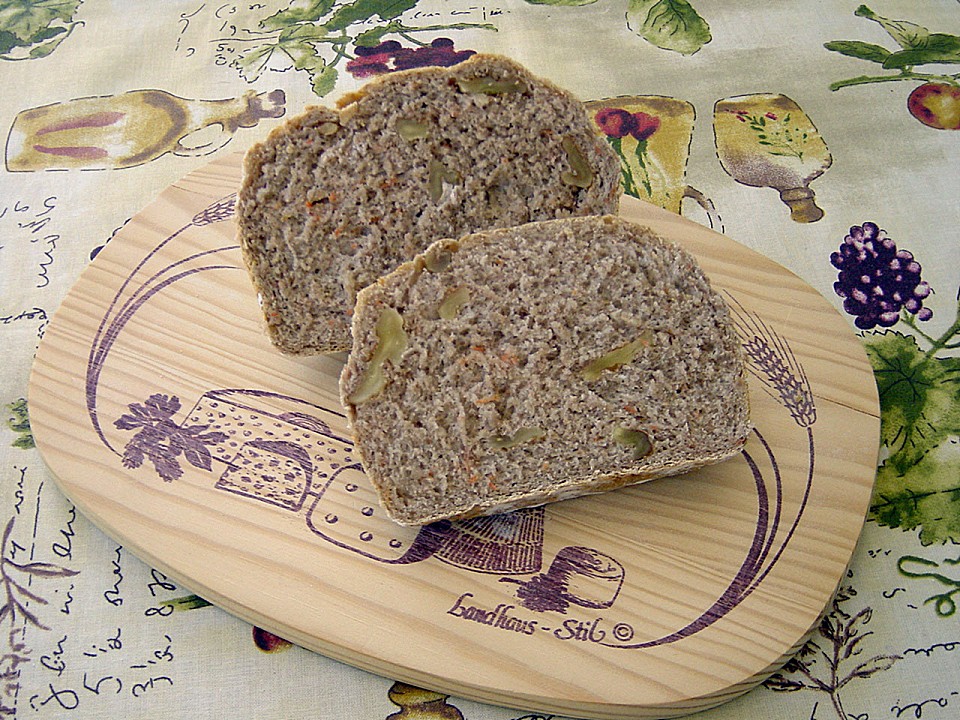 Sauerteigbrot mit Haselnüssen und Möhren von evalima | Chefkoch.de