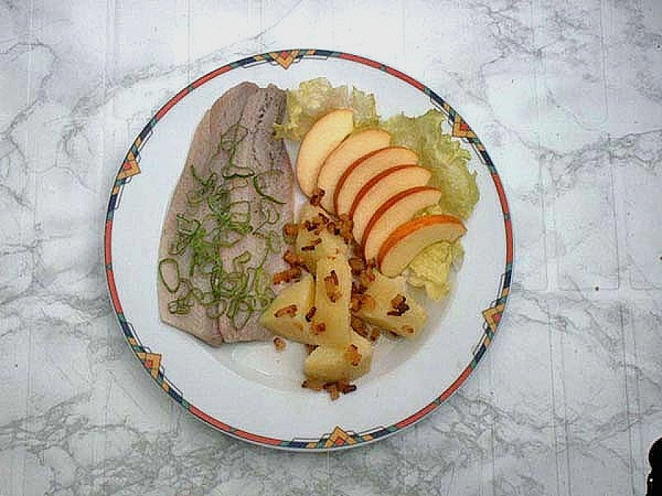 Matjesfilet mit Äpfeln und Pellkartoffeln | Chefkoch.de