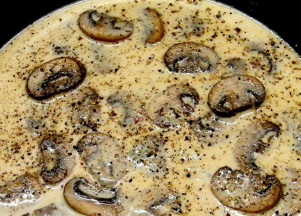 Nudeln mit Pilz-Gorgonzola-Sauce von Robert_3 | Chefkoch.de