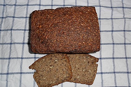 Eifelkrimis kerniges Roggenbrot 29