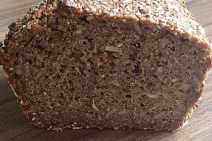 Eifelkrimis kerniges Roggenbrot 32