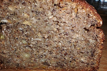 Eifelkrimis kerniges Roggenbrot 33