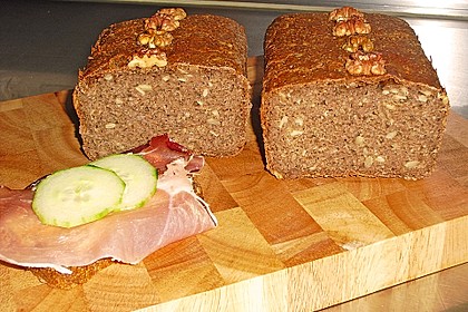 Eifelkrimis kerniges Roggenbrot 2