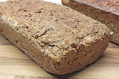 Eifelkrimis kerniges Roggenbrot 23