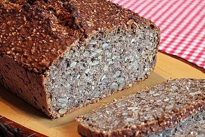 Eifelkrimis kerniges Roggenbrot 1