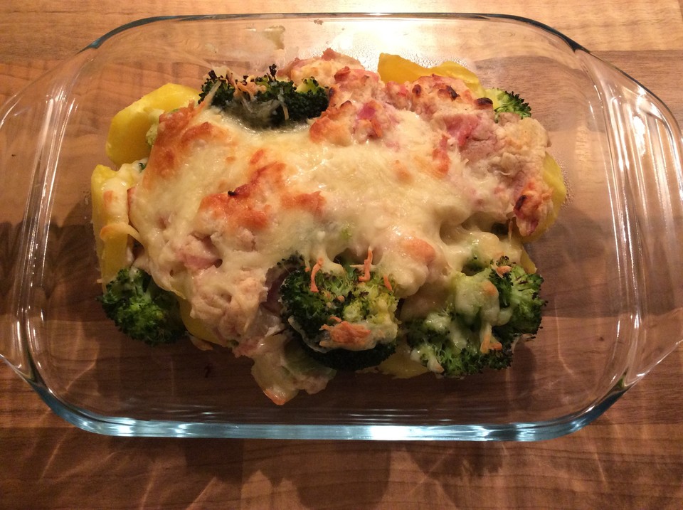 Brokkoli-Kartoffel-Gratin mit Schinken von Baerinho | Chefkoch.de