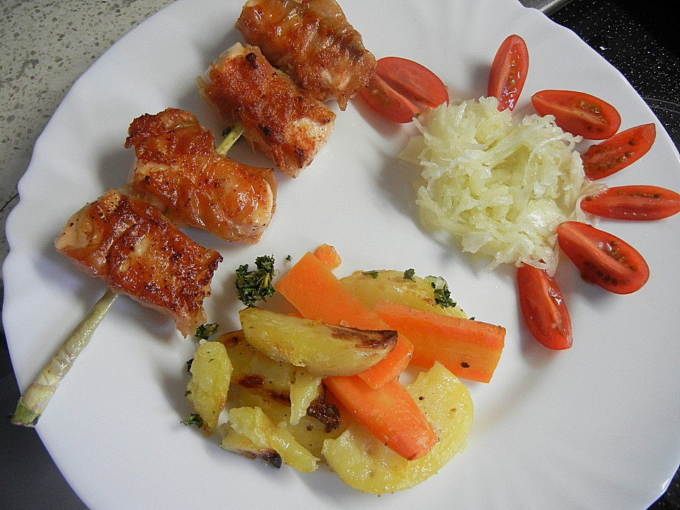 Blackys Kartoffel- Möhrengemüse vom Blech mit Lachsspießen von ...
