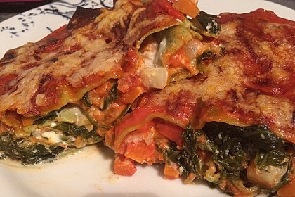Vegetarische Spinat-Gemüse Lasagne mit Tomatensoße 10