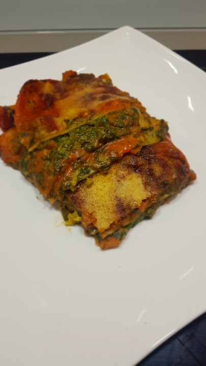 Vegetarische Spinat-Gemüse Lasagne mit Tomatensoße von Caro_Dame ...