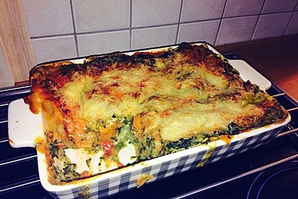 Vegetarische Spinat-Gemüse Lasagne mit Tomatensoße 11