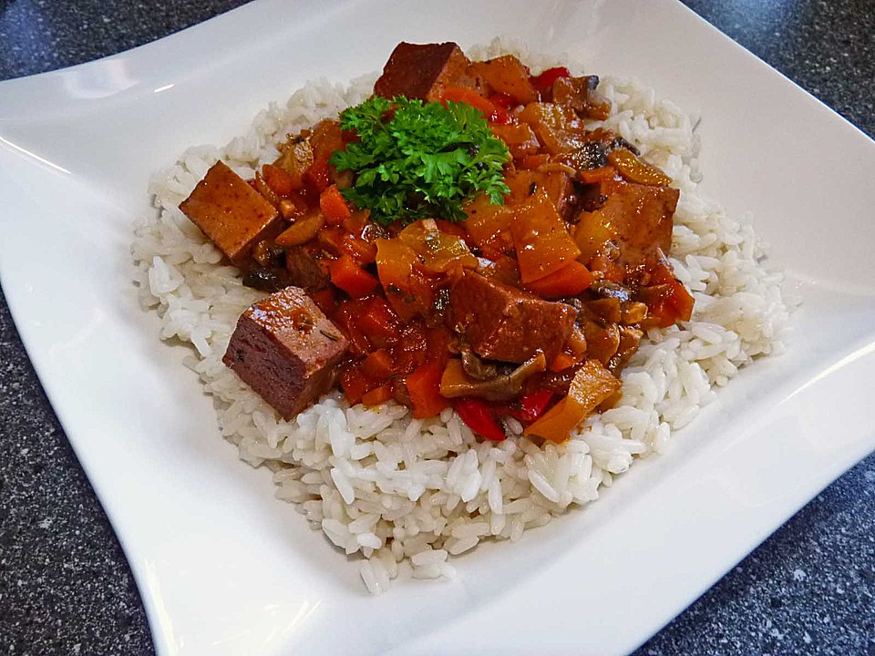 Vegetarisches Gulasch von rioreiser | Chefkoch.de