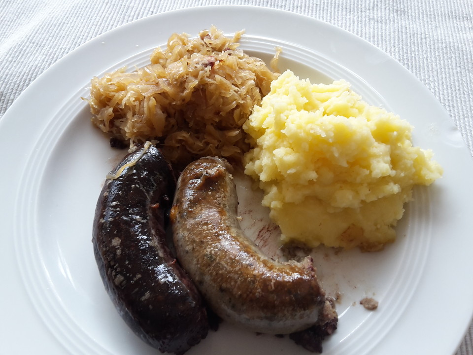 Sauerkraut mit Blut- und Leberwurst | Chefkoch.de