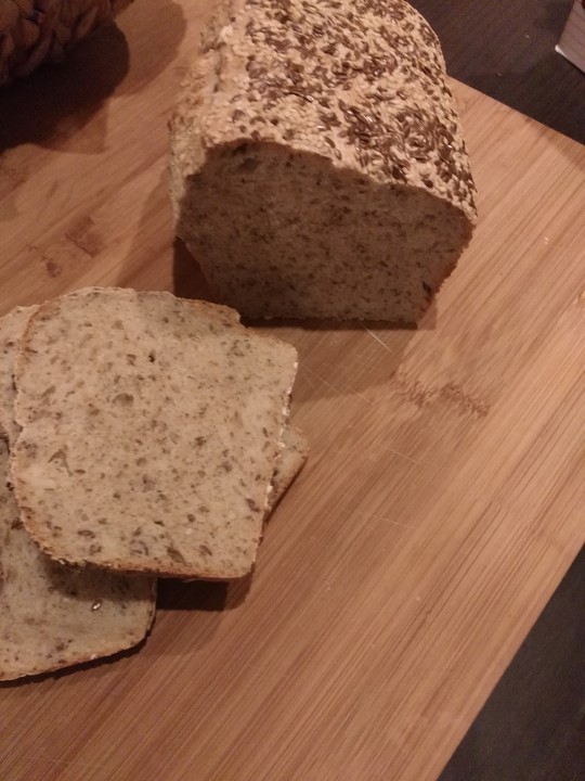 Annas knuspriges Joghurtbrot mit Vollkorn von toffeecoffee | Chefkoch.de