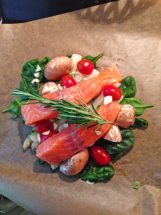 Lachs-Gemüse-Päckchen von Küchenprinzessin88 | Chefkoch.de