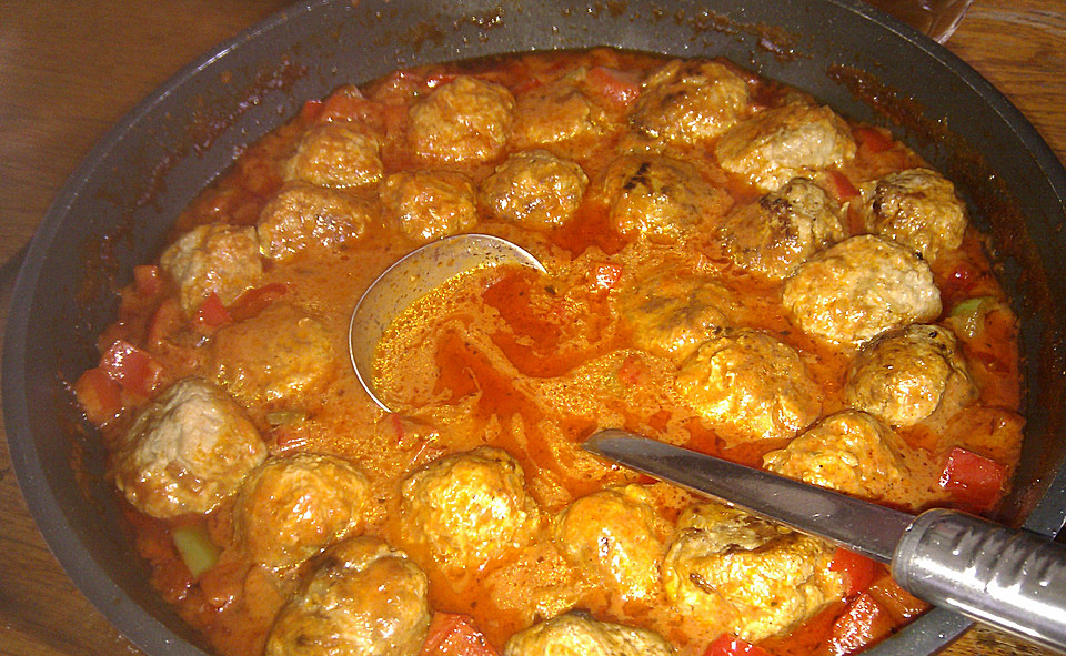 Hackbällchen in Tomatensoße von naschbärchen | Chefkoch.de