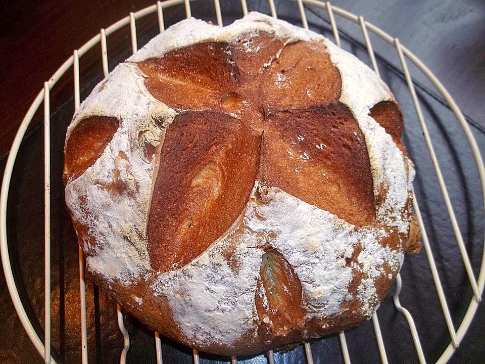 Knuspriges Landbrot von Flummiball | Chefkoch.de