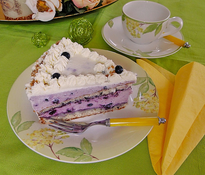 Waldheidelbeer-Torte von Backmouse | Chefkoch.de
