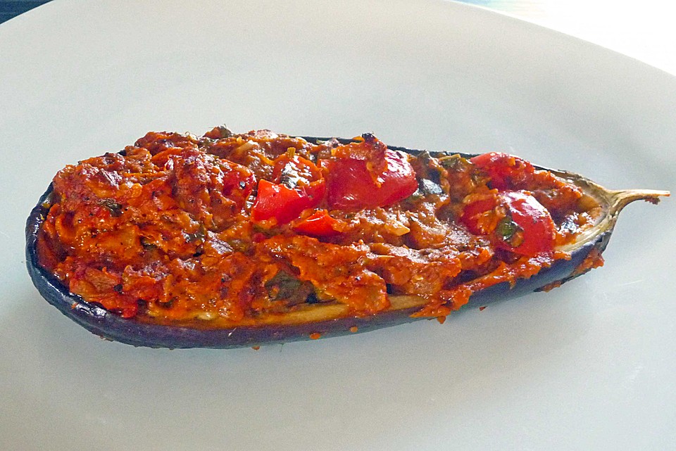 Auberginen/Melanzane gefüllt und gebacken von badegast1 | Chefkoch.de