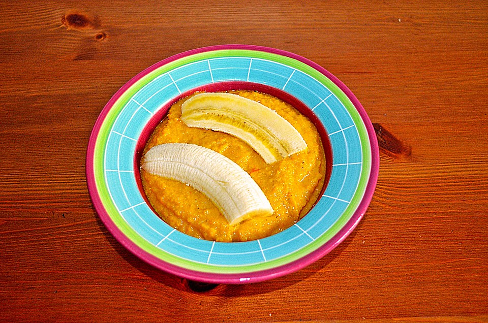 Exotische Möhren-Orangen-Suppe mit gebratener Banane von gloryous ...