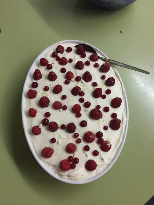 Himbeer-Mascarpone Creme mit Baiser von HauptstadtGenuss | Chefkoch.de