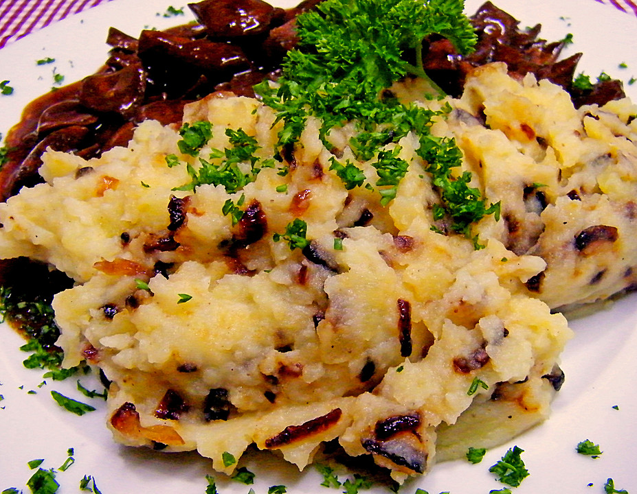 Kartoffelpüree mit Röstzwiebeln von Haubndaucher | Chefkoch.de