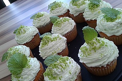 Joghurt Cupcakes Mit Leichtem Quark Sahne Topping Von Piri Chefkoch De