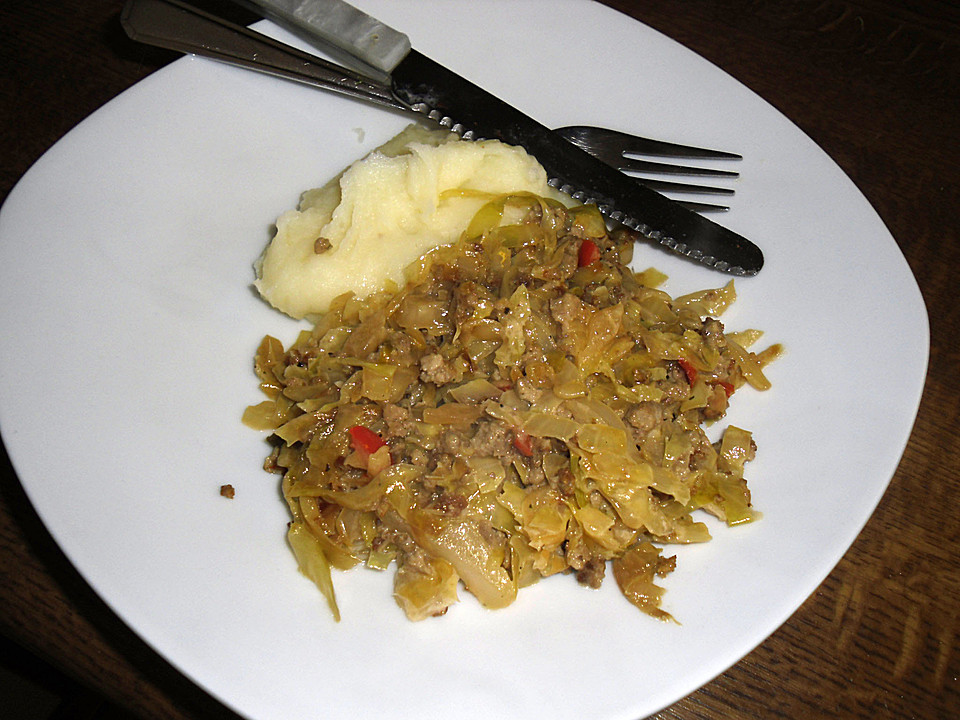 Weißkohl-Hackfleisch-Pfanne von grün-weiß84 | Chefkoch.de