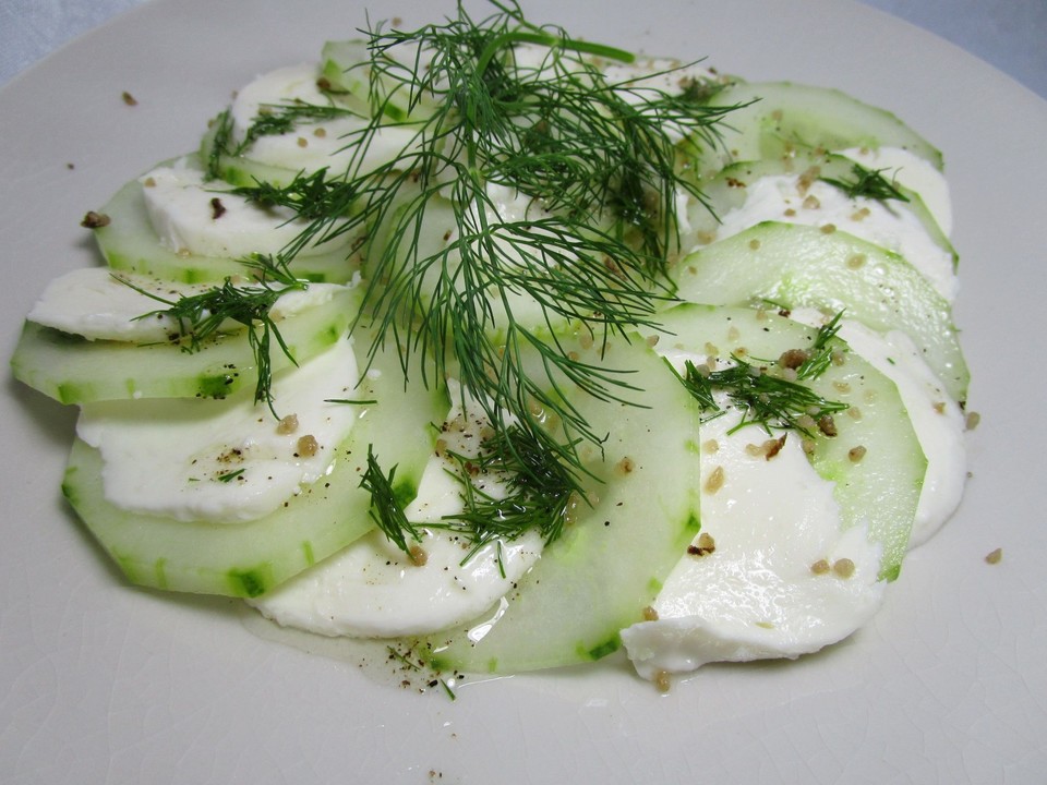 Gurken-Mozzarella Salat von NiniDieKochUndBackmaus | Chefkoch.de