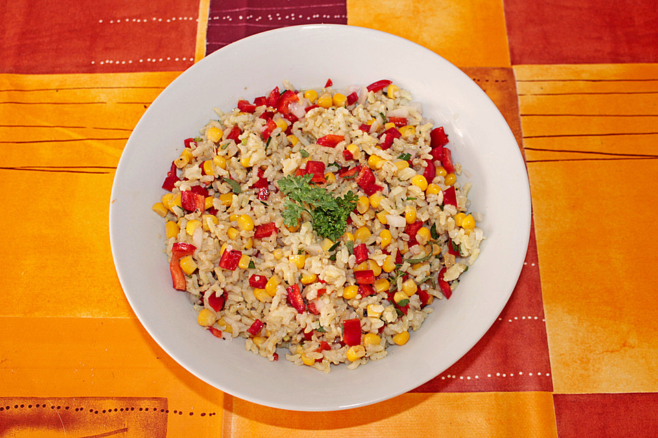 Reissalat mit frischen Käutern, Paprika und Mais | Chefkoch.de