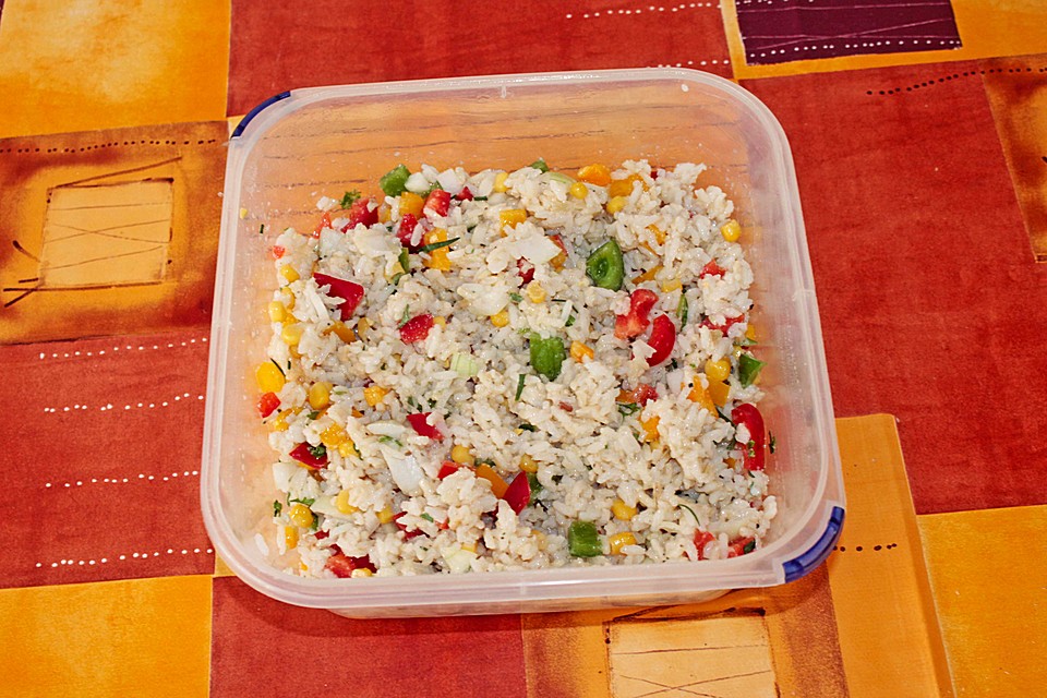 Reissalat mit frischen Käutern, Paprika und Mais | Chefkoch.de