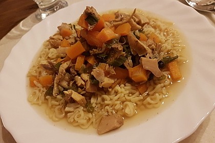 Goldgelbe Hühnersuppe 6