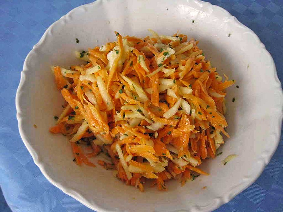 Karottensalat mit Meerrettich - Sahne von wargele | Chefkoch.de