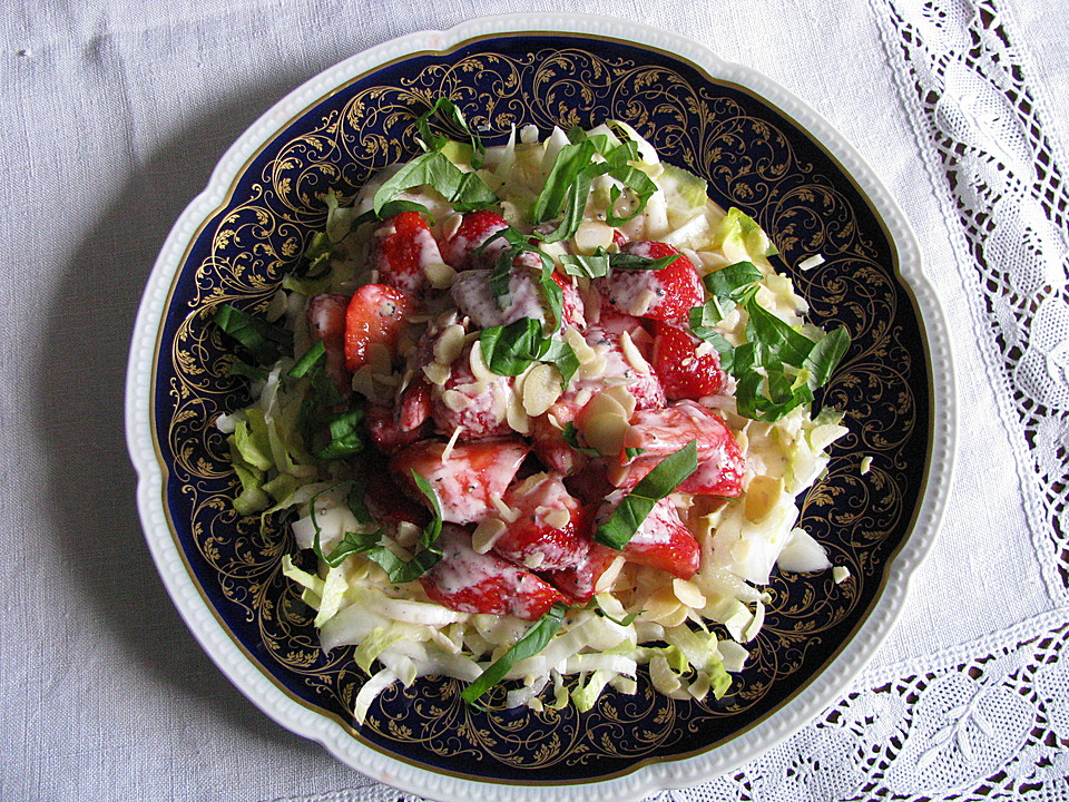 Chicoree-Erdbeer-Salat von saturnia | Chefkoch.de
