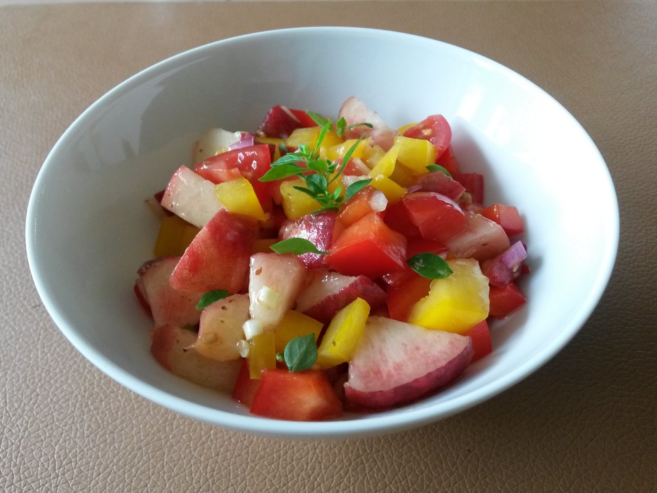 Paprika-Pfirsich-Salat von saturnia | Chefkoch.de