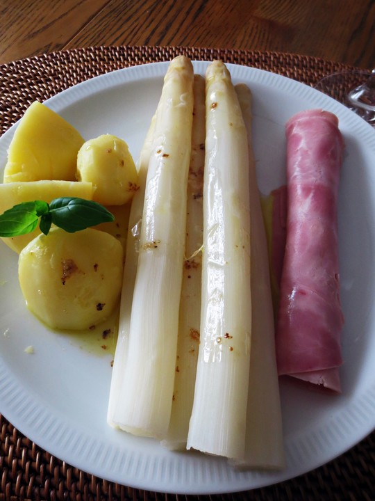 Spargel mit Schinken von Marcusr1 | Chefkoch.de Spargel mit Schinken von Marcusr1 | Chefkoch.de