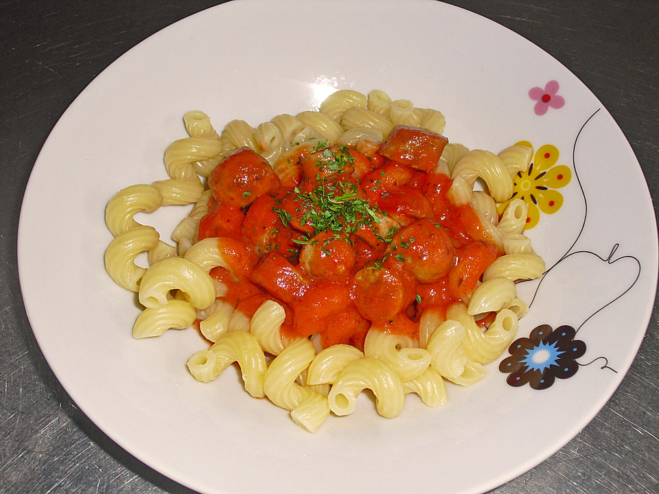 Schnelle Tomatensoße mit Würstchen von SKLSmart | Chefkoch.de