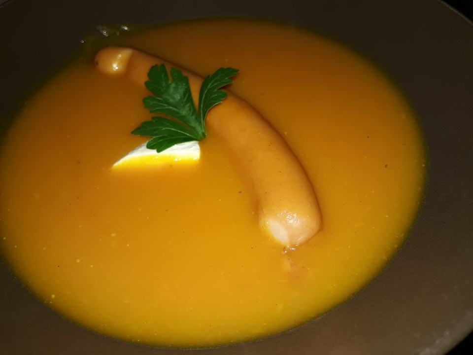 Cremige Kürbissuppe mit Äpfeln, Karotten und Kartoffeln von Miri1974 ...