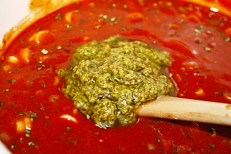 Schnelle Tomaten-Pesto-Sauce für Nudeln von Masommer10 | Chefkoch.de