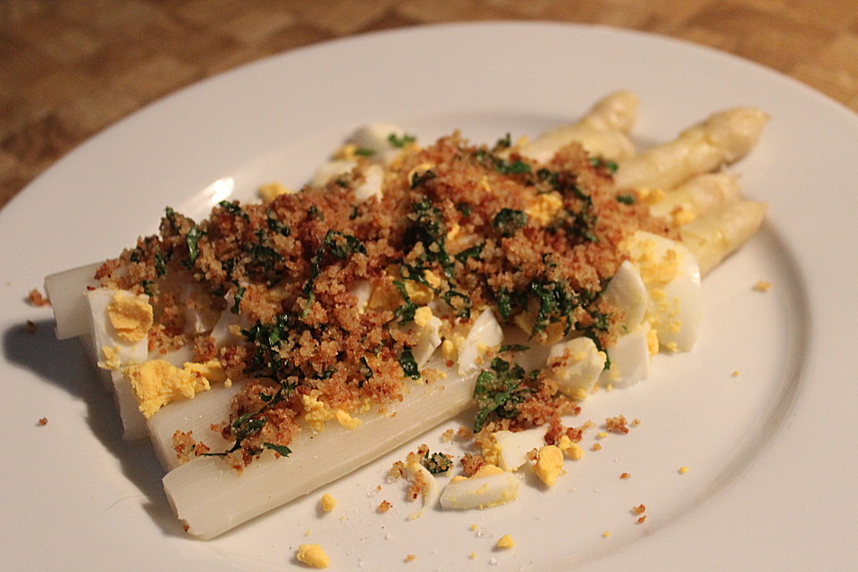 Weißer Spargel Mit Butterbröseln Von GourmetKathi | Chefkoch.de